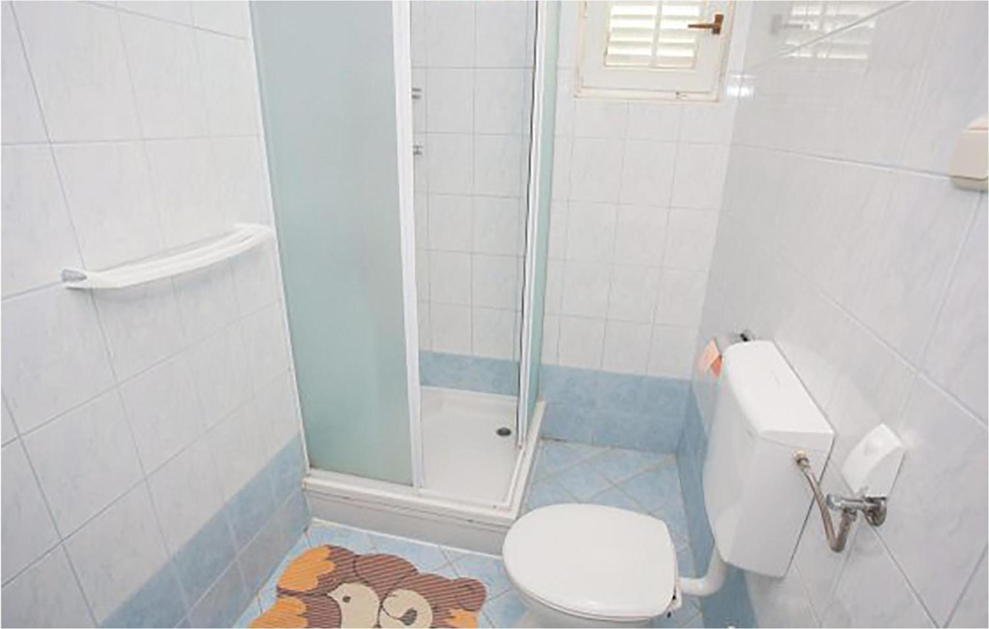 1 Bedroom Beautiful Apartment In マリンスカ エクステリア 写真